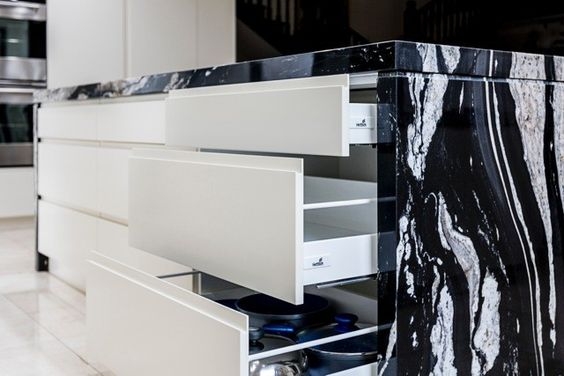 Black & White Granite Countertop