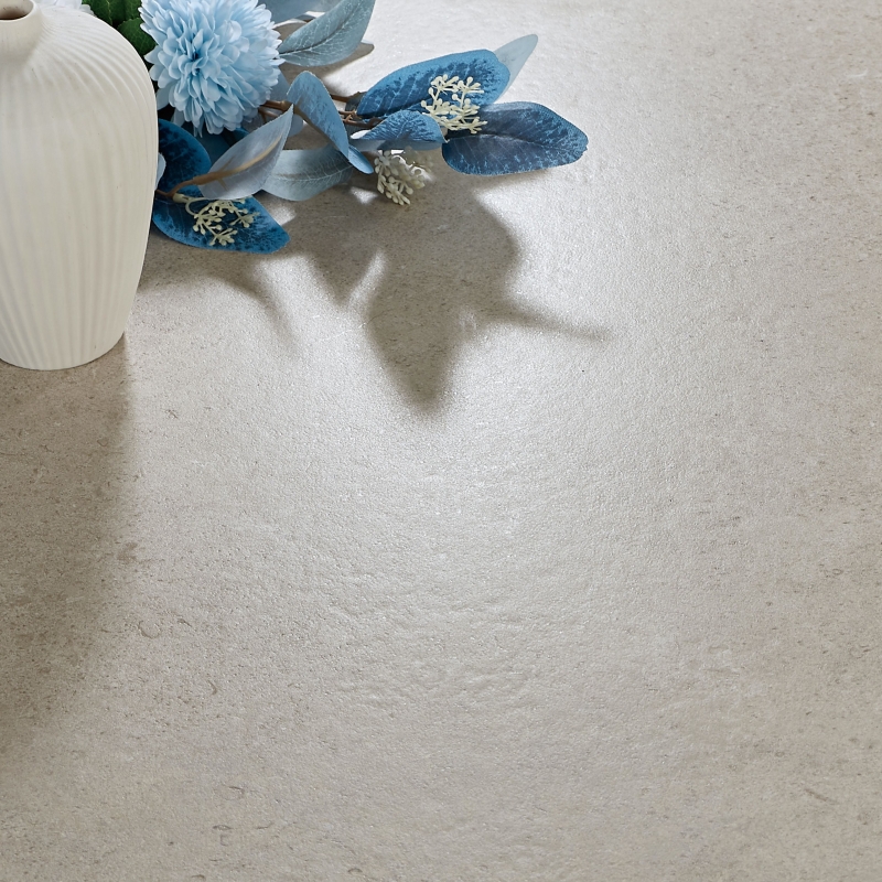 Matt-texture tile